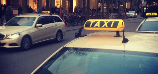 Warum man mit einem Baby nicht spontan Taxi fahren kann
